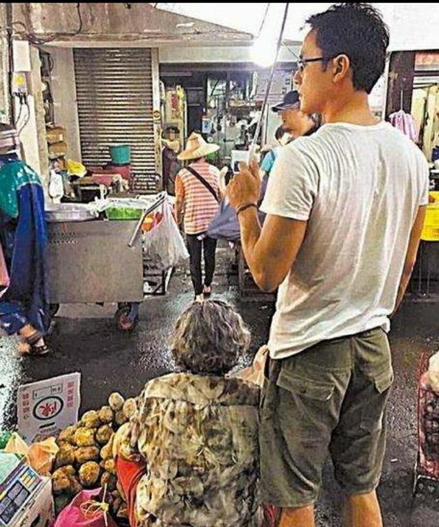 明道晒了一张照片粉丝轩然大波,明道引网友心酸