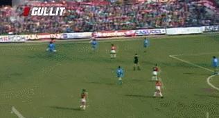 退役后足坛地位下滑第三回!“六边形战士”终结马拉多纳王朝?