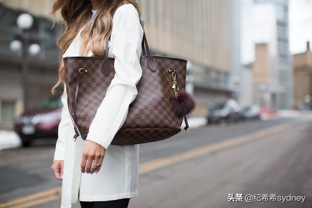 lv哪一款包包最值得入手,lv哪款包值得入手