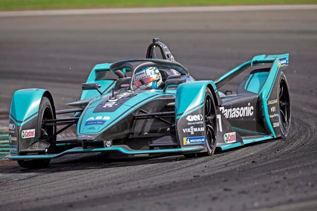 真正的世纪大片绿巨人的脚印配嘉实多