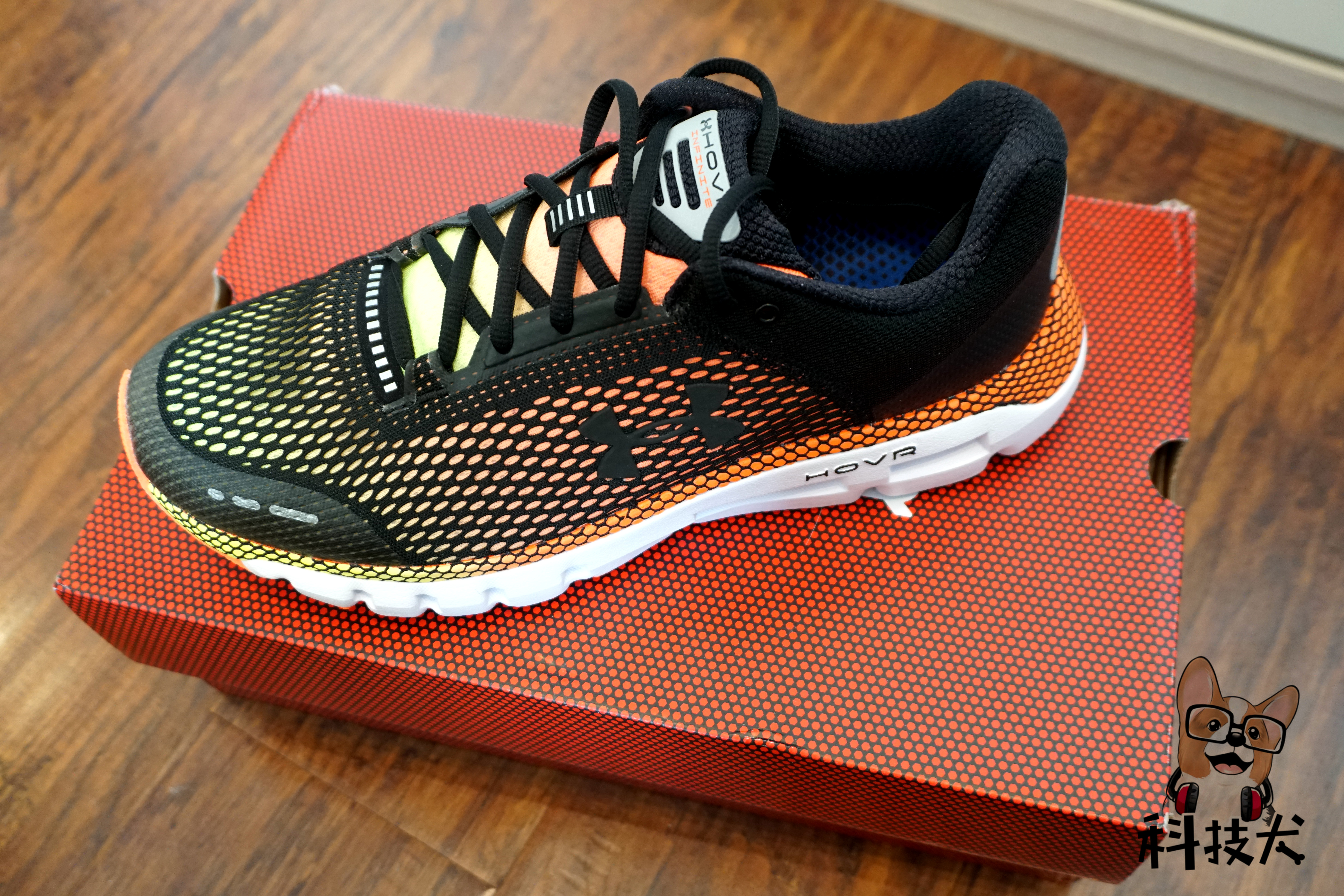 uahovrinfinite跑鞋,uahovrinfinite2芯片跑鞋