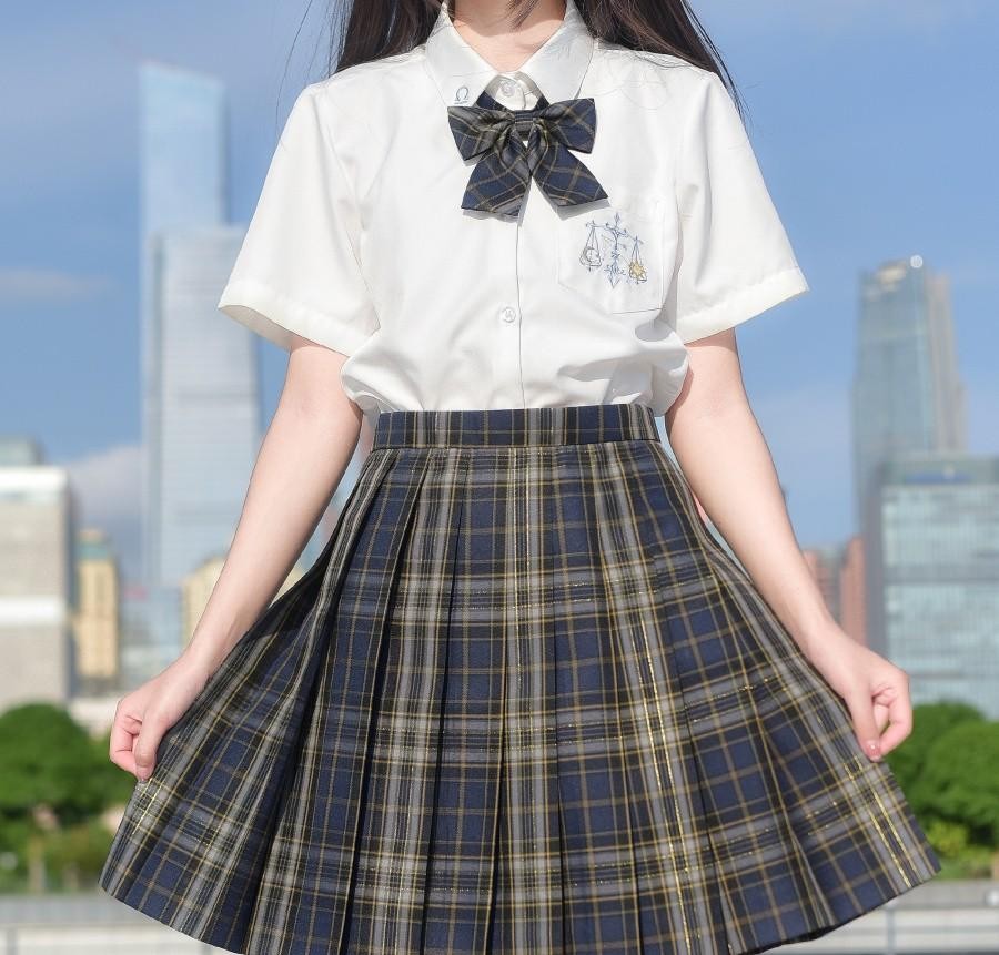 狂揽2500万，Jk制服被疯炒，畸形的圈子是怎么形成的？