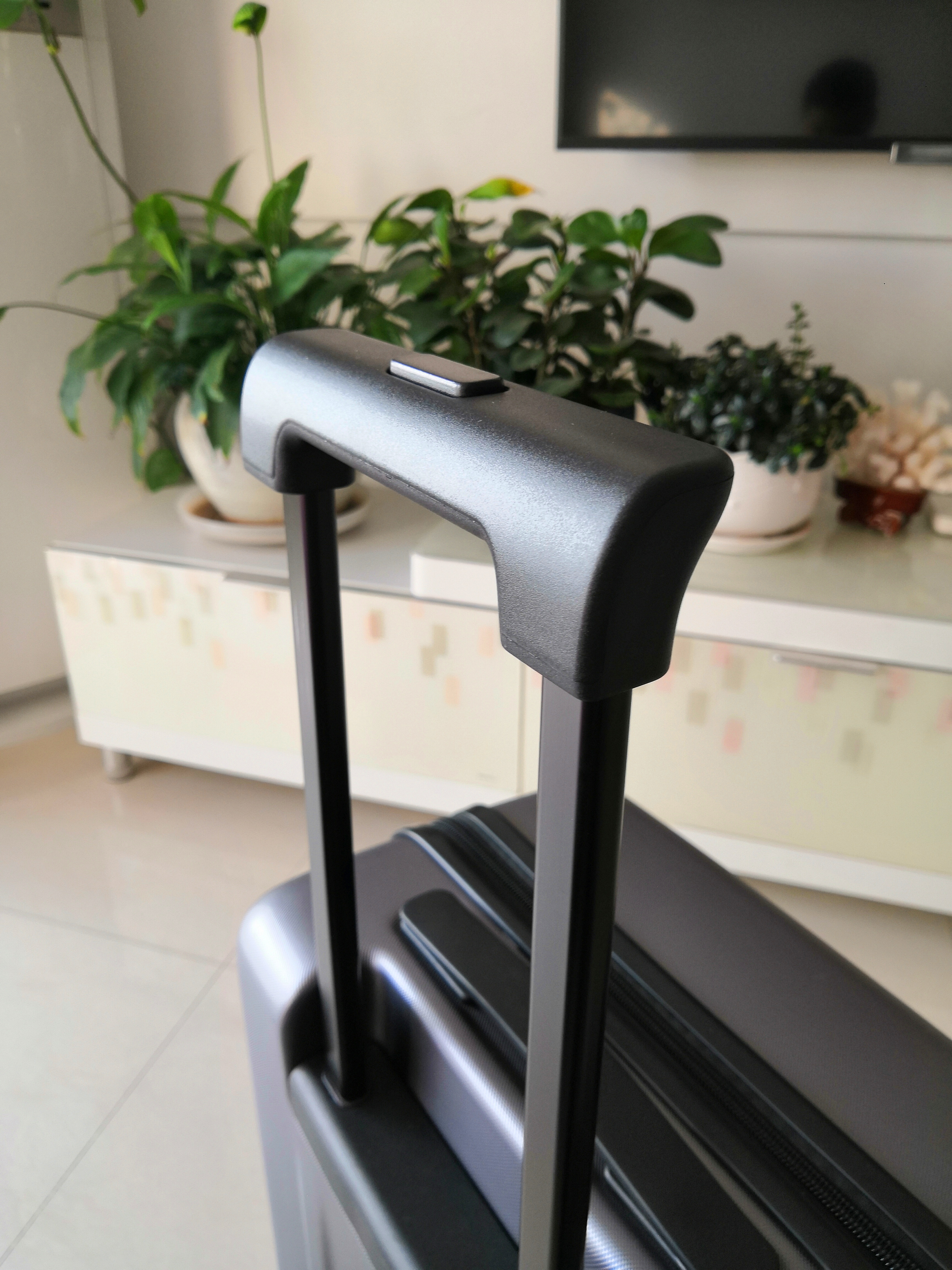 小米90分旅行箱最开始宣传,小米行李箱和90分旅行箱哪个更好