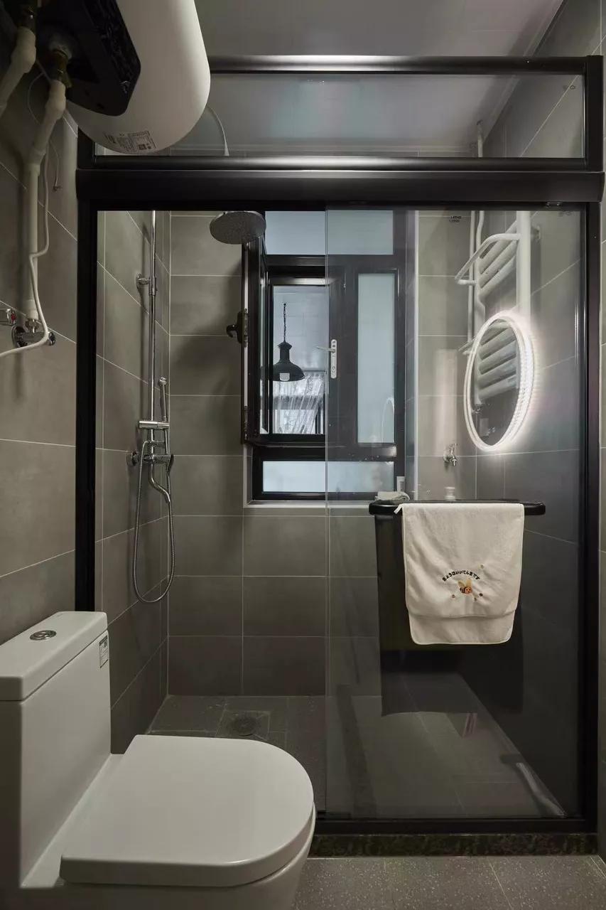 冬季洗澡淋浴房好用吗,家庭淋浴房冬天洗澡冷不冷