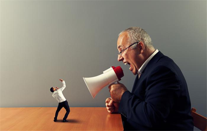 面试如果一根针掉在海里怎么办,面试官一杯牛奶倒进大海如何拿回