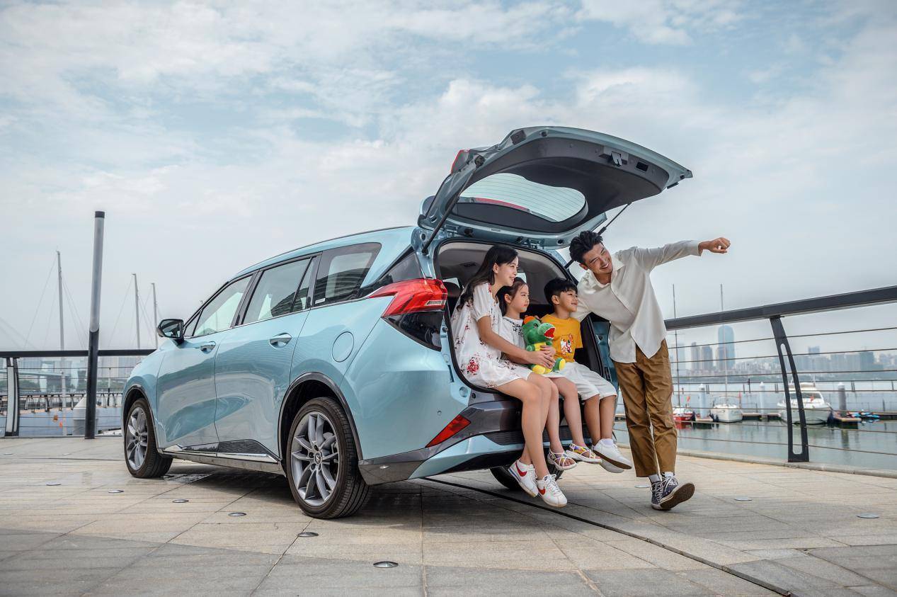 村长李锐小鹏汽车,李锐村长小鹏汽车