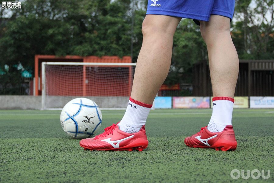 mds005足球鞋测评,moreliasala足球鞋