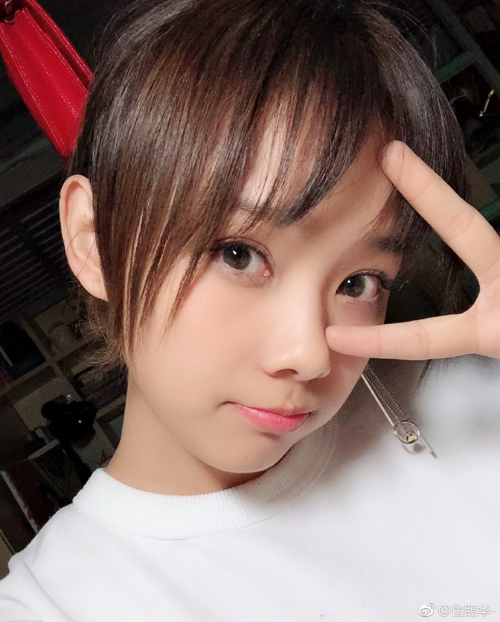 闪光少女徐缨搬进新宿舍 (闪光少女主要演员是谁)