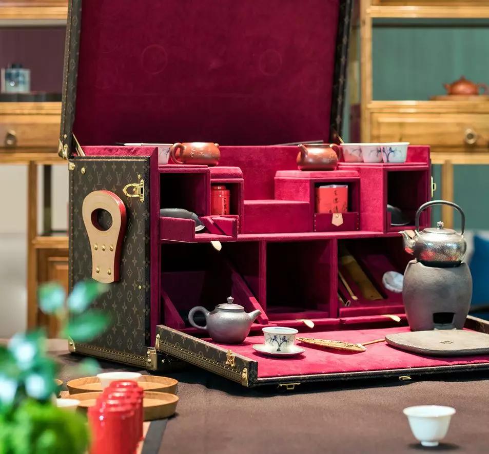 lv出过的行李箱,lv百年款