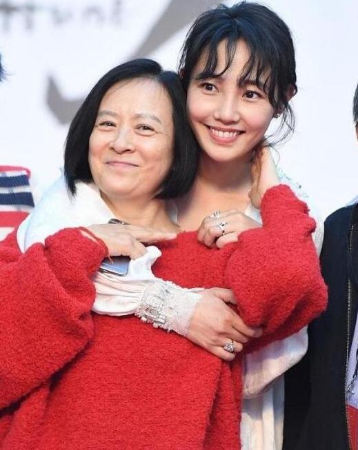 白百何被骂4年她到底冤不冤,一指禅的丑闻