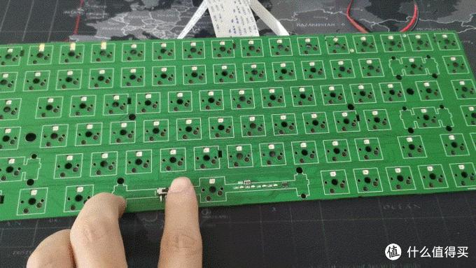 小键盘rgb键盘推荐,键盘推荐108键盘