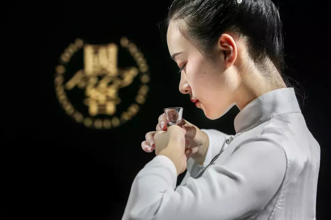 关于三月的现代小诗,关于三月的抒情诗