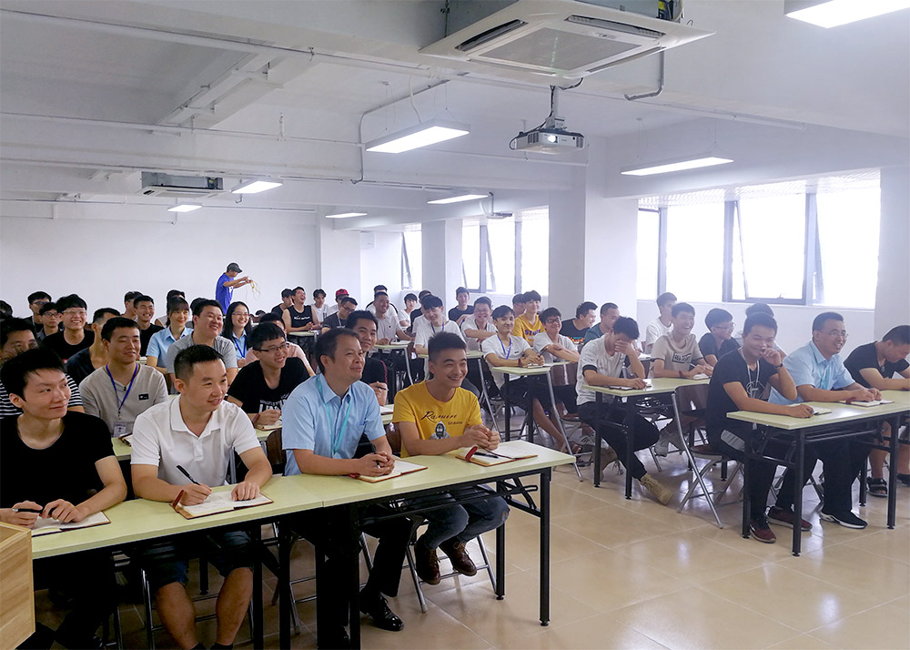 学习模具的学校,模具厂学做模具好学吗