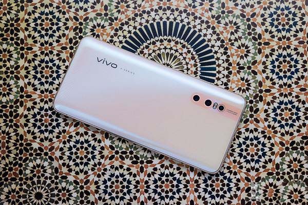 vivox27手机怎么样好用吗,vivox27和vivox60哪个好