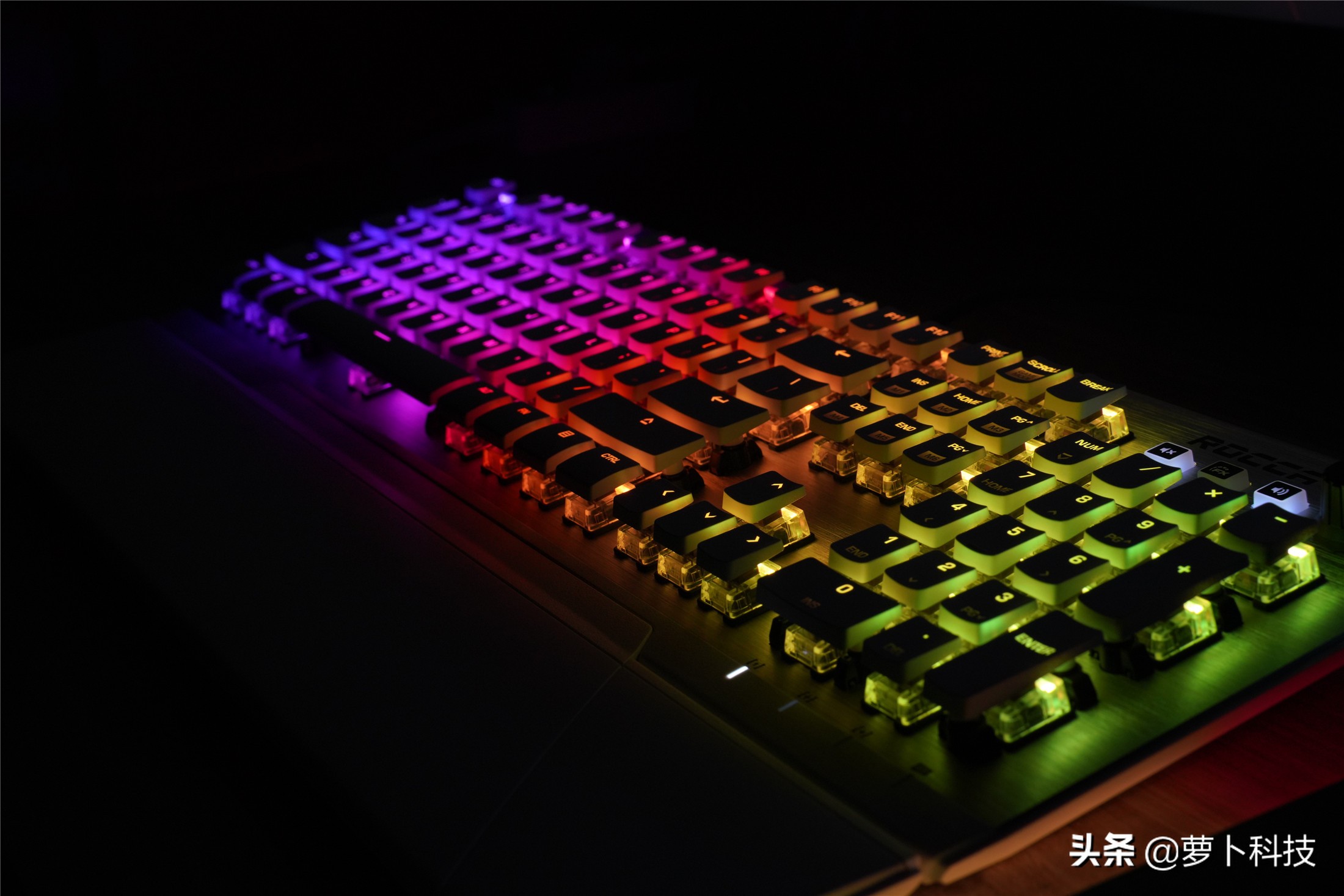 冰豹瓦肯vulcan122,冰豹vulcan120机械游戏键盘