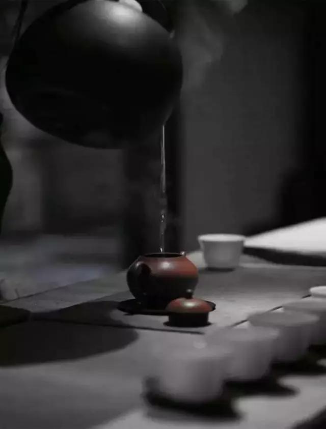 岩茶茶汤是酸性还是碱性,为什么茶汤是酸性但是有益健康