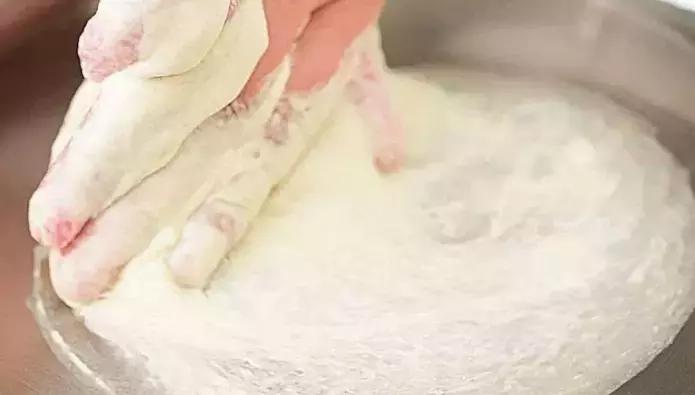 春卷皮怎么烙又软又薄,冰冻春卷怎么炸又松又脆