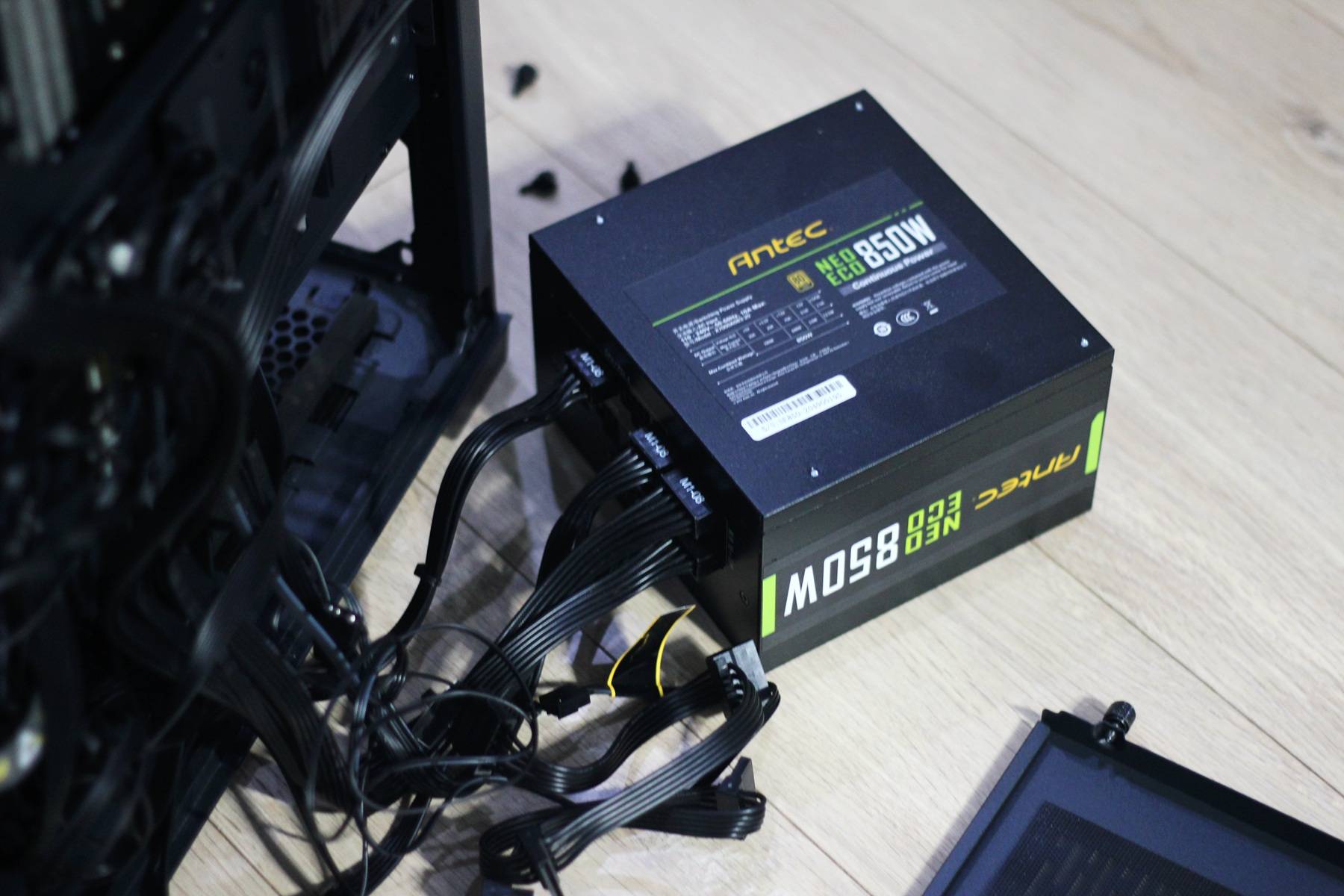 电脑散热器怎么装电源,电脑散热器安装供电