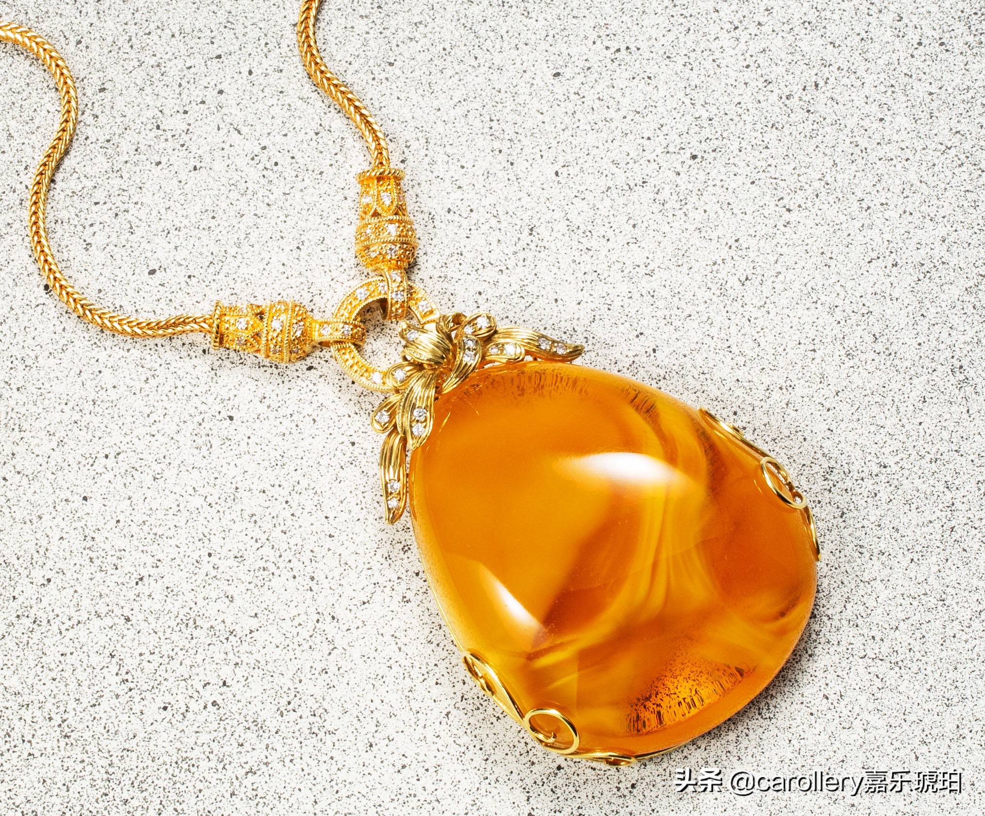 如何辨别琥珀的好与坏,如何辨别琥珀木的真假