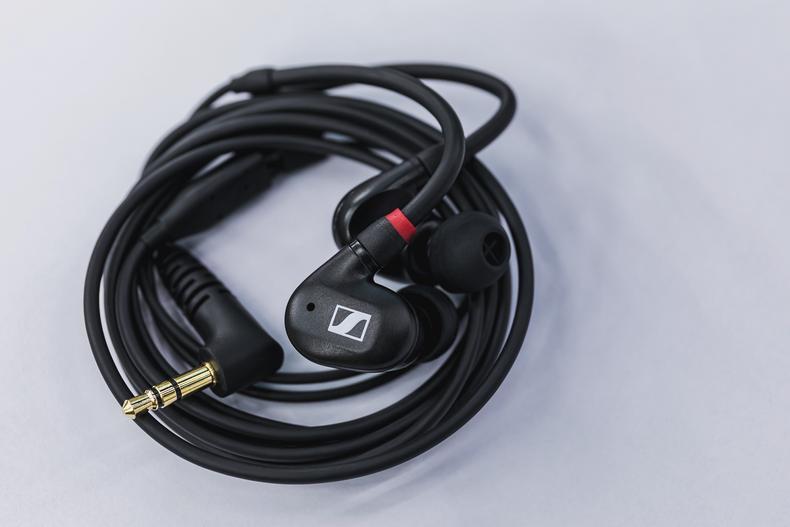 铁三角ls50is和森海塞尔ie40pro,森海塞尔ie40pro