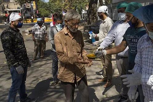 这个国家感染人数可能破5亿，上千万人或丧命