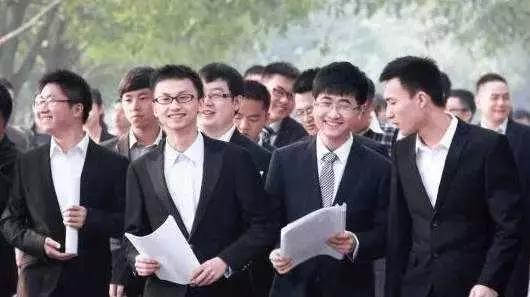 考上专科怎么办？做好这3件事，毕业后出路不输本科生？