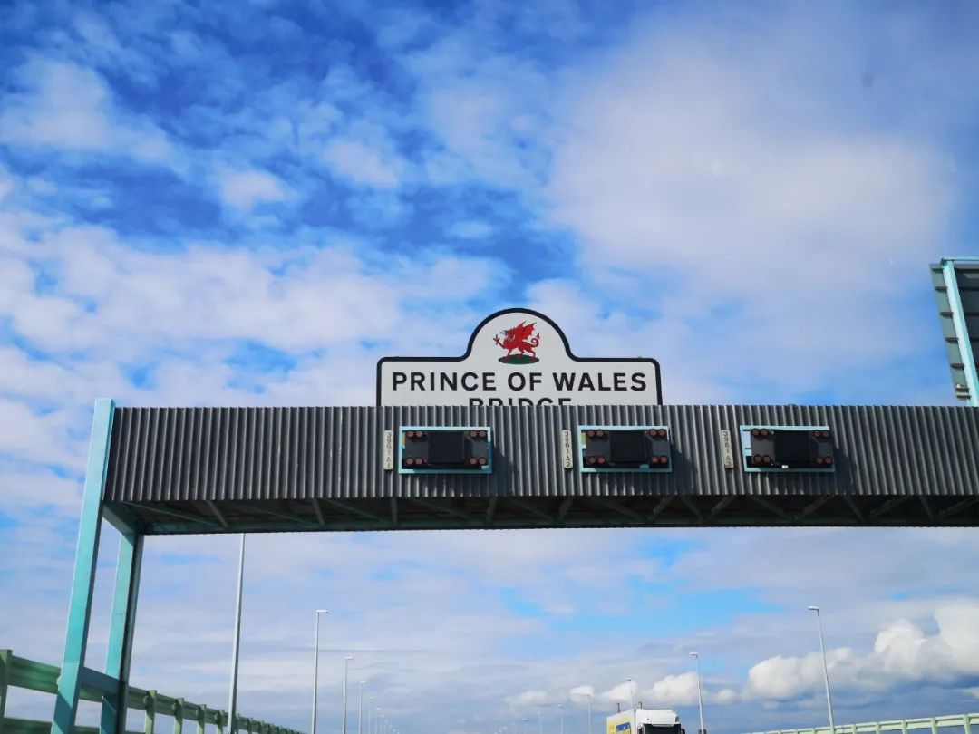 在英国开车自驾游,英国自驾游20000够吗