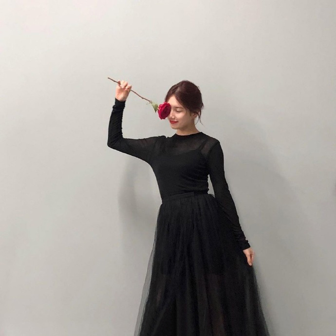 裴秀智短发穿搭,裴秀智从出道到现在变化