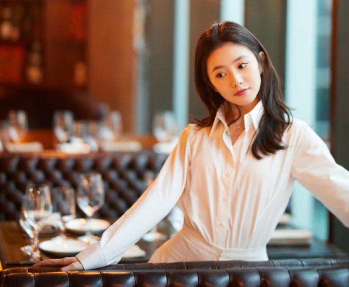 以为很红却早就凉凉的十位明星,死捧不红的8位明星个个颜值在线