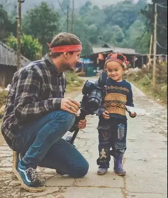 一张照片卖6500万美金,一张照片卖九千美元