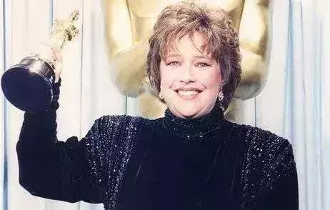 封神第一部哪吒杨戬配乐,封神第一部很欢快的配乐