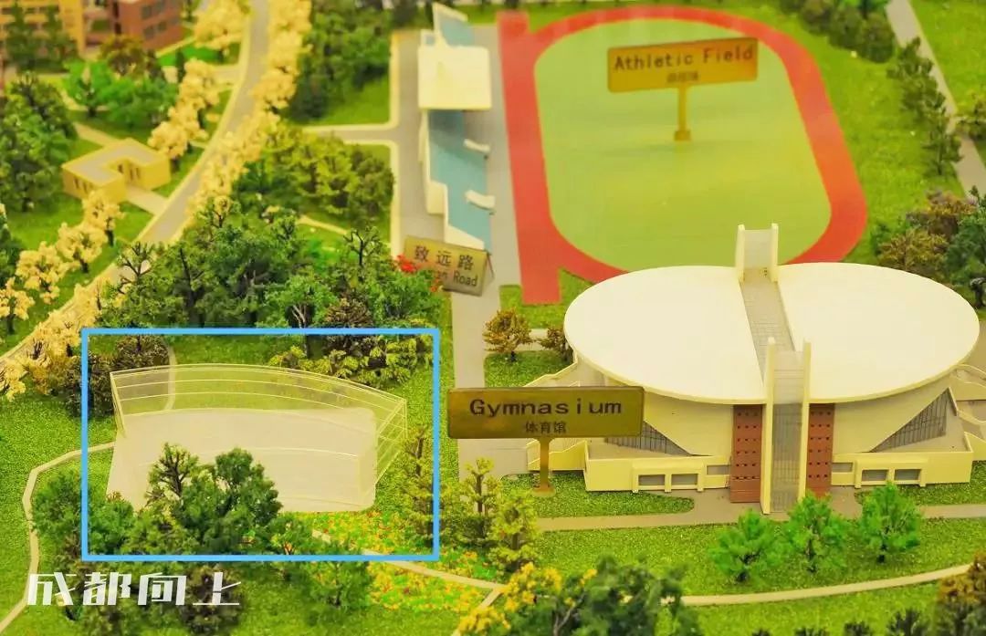 大运村建设火热朝天，成都大学已经上天