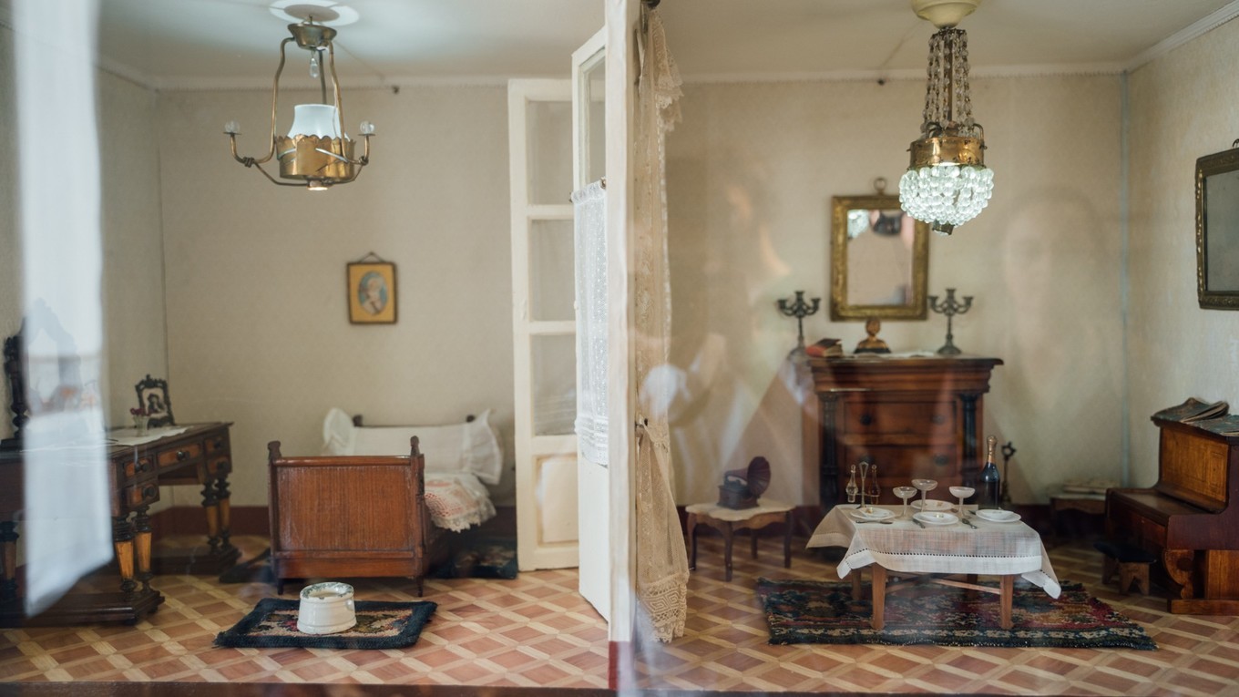 米拉之家烟囱,米拉之家天井