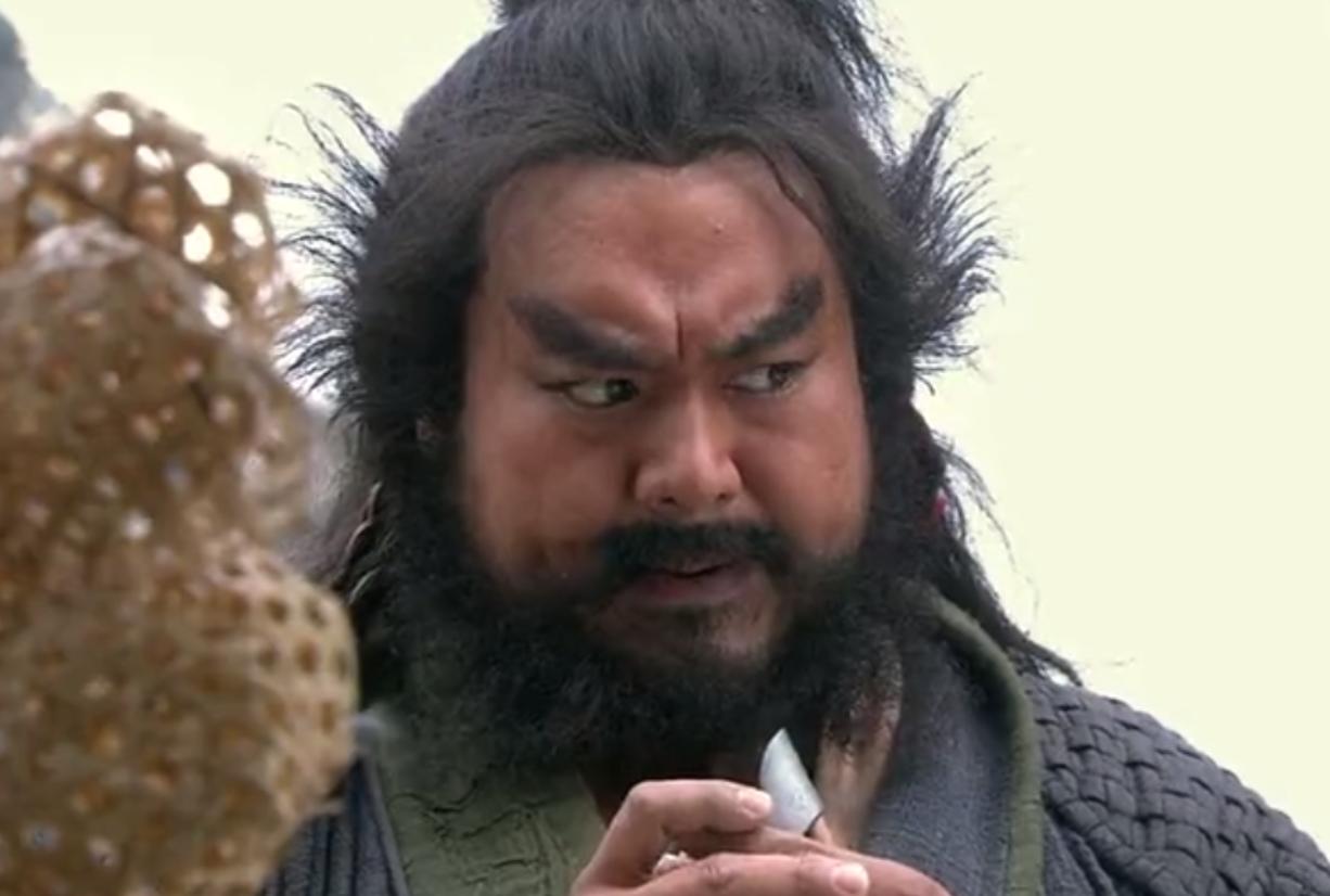 水浒中真正伪善的是何人?不是宋江吴用,李逵看似忠义实则是小人