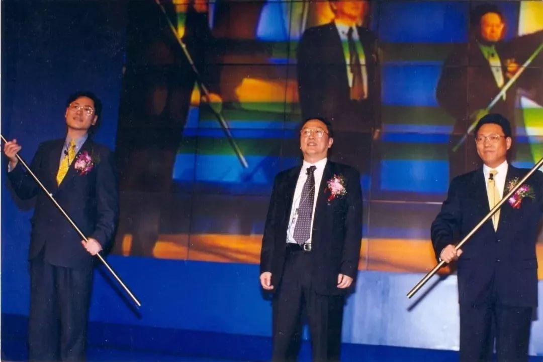 联想当年两位少帅,柳传志为何选择杨元庆接班,而让郭为另起炉灶