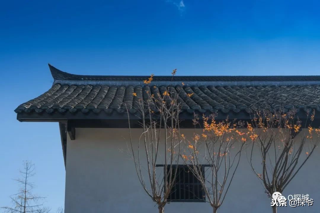 重庆小故宫红墙,重庆魔鬼山城一日游