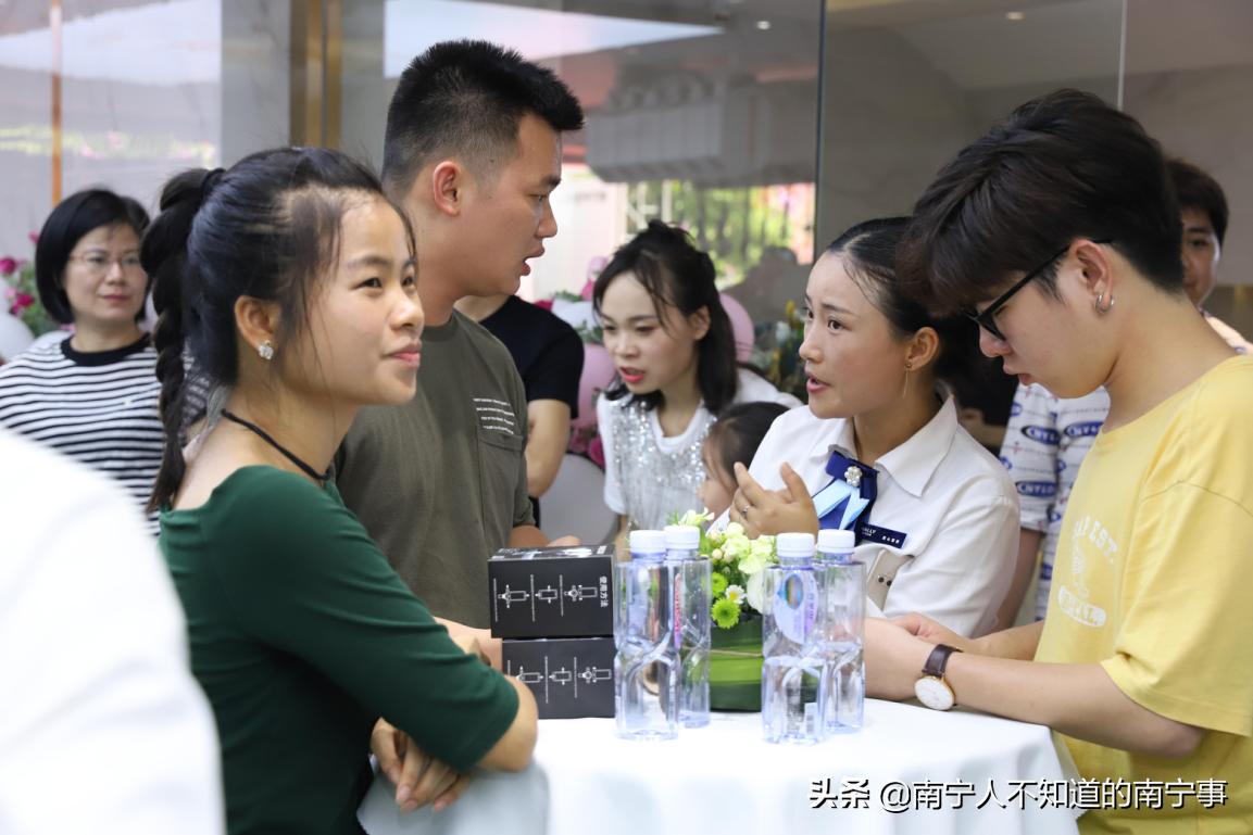 “极致车服”央视推荐汽车服务品牌哈里伯爵南宁万象店盛大开业