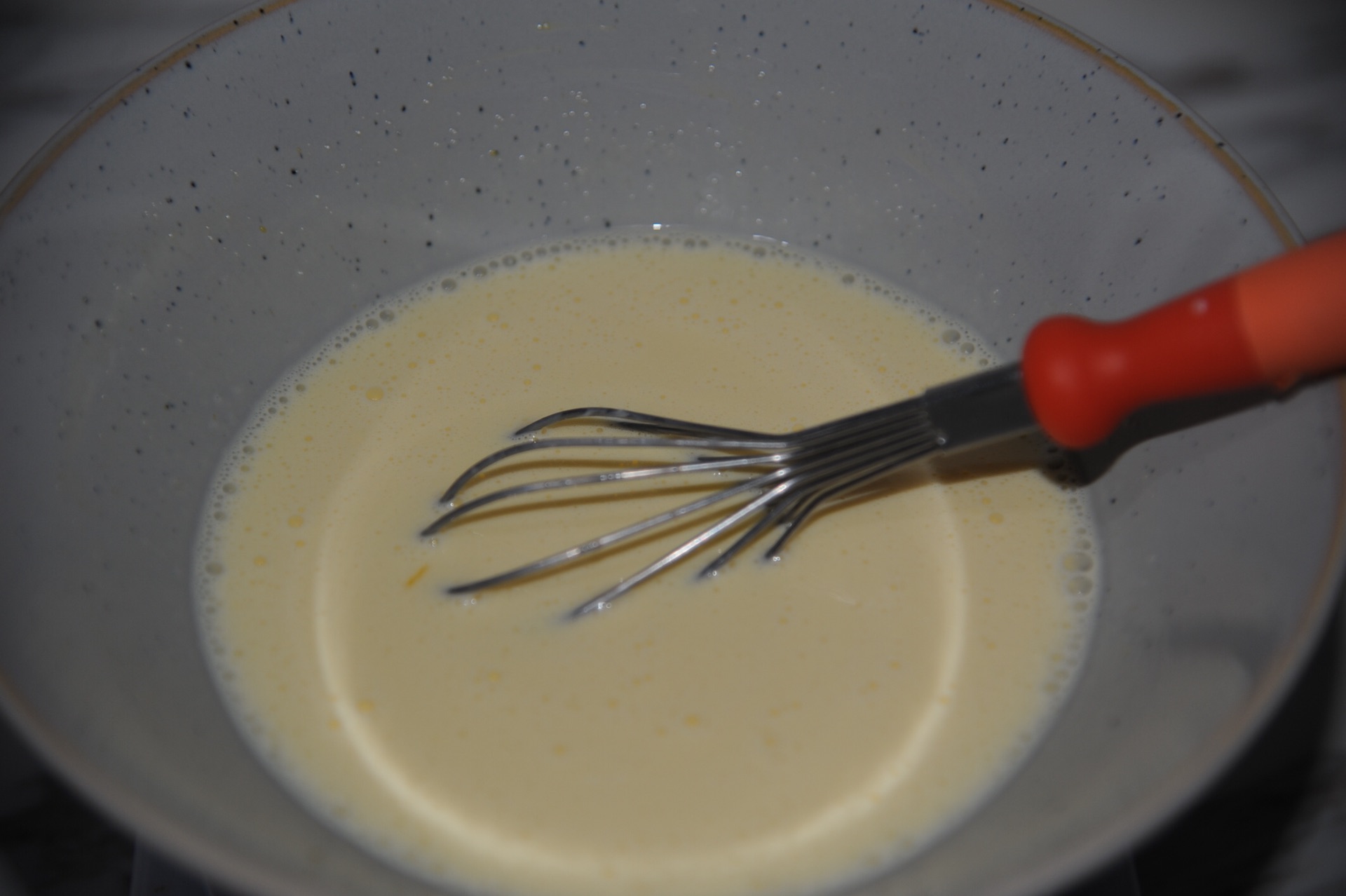 ​孩子爱吃蛋挞，自己在家也能做，经济实惠，比买的好吃