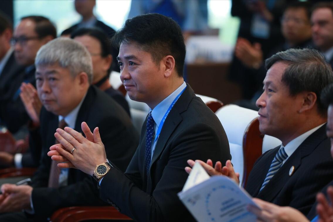 中国首富谁才是真正的白手起家,富豪白手起家背后的秘密