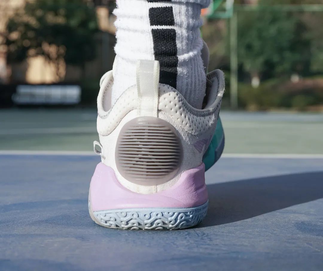 李宁全城9青年版有啥区别,李宁韦德之道全城9棉花糖