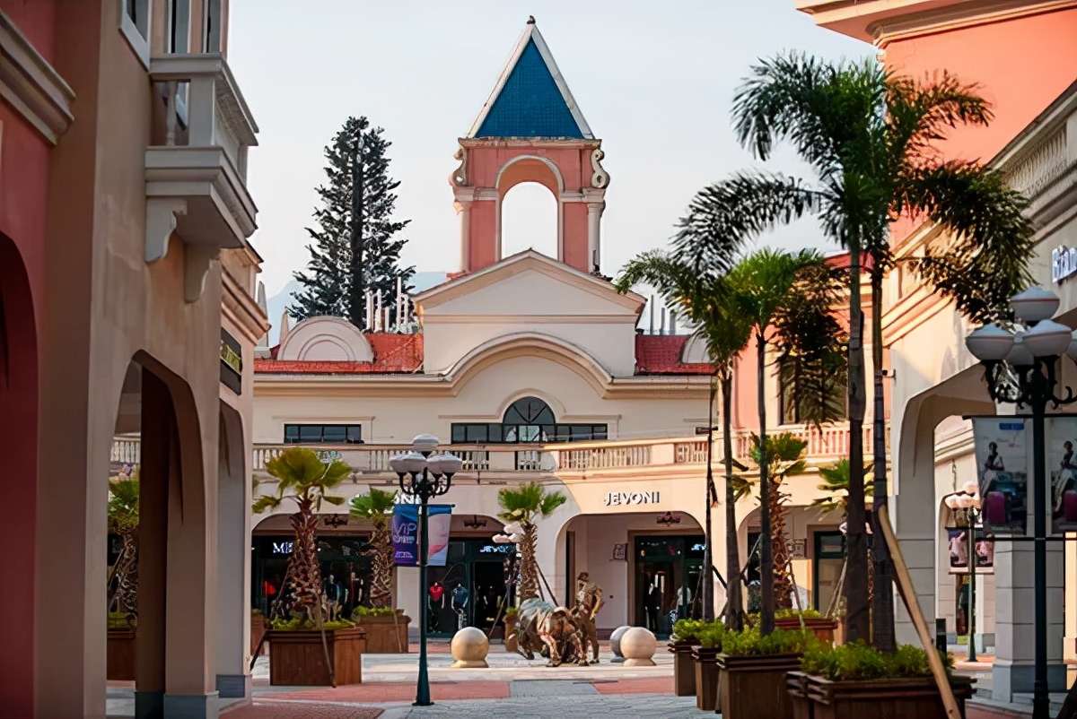 4家奥莱却缺实力运营商!福州能跑出头部玩家吗?