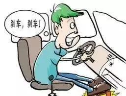 铲车刹车失灵正确操作步骤,客车刹车失灵正确做法