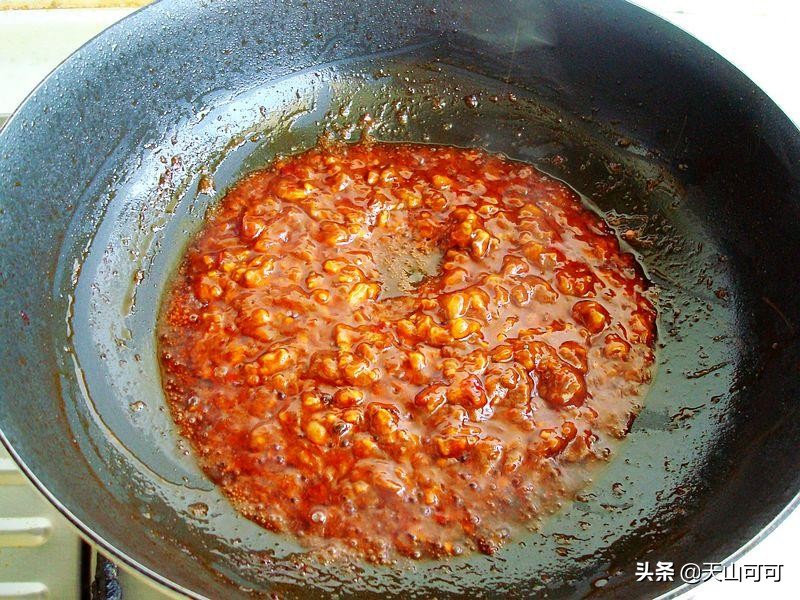 炒肉酱怎么炒好吃,炒肉酱用料比例