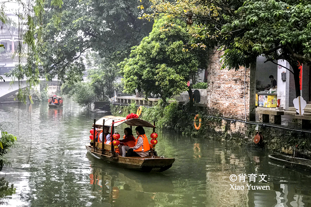 顺德逢简水乡，那一片小桥流水人家的风光，是古桥古屋古木的桃源