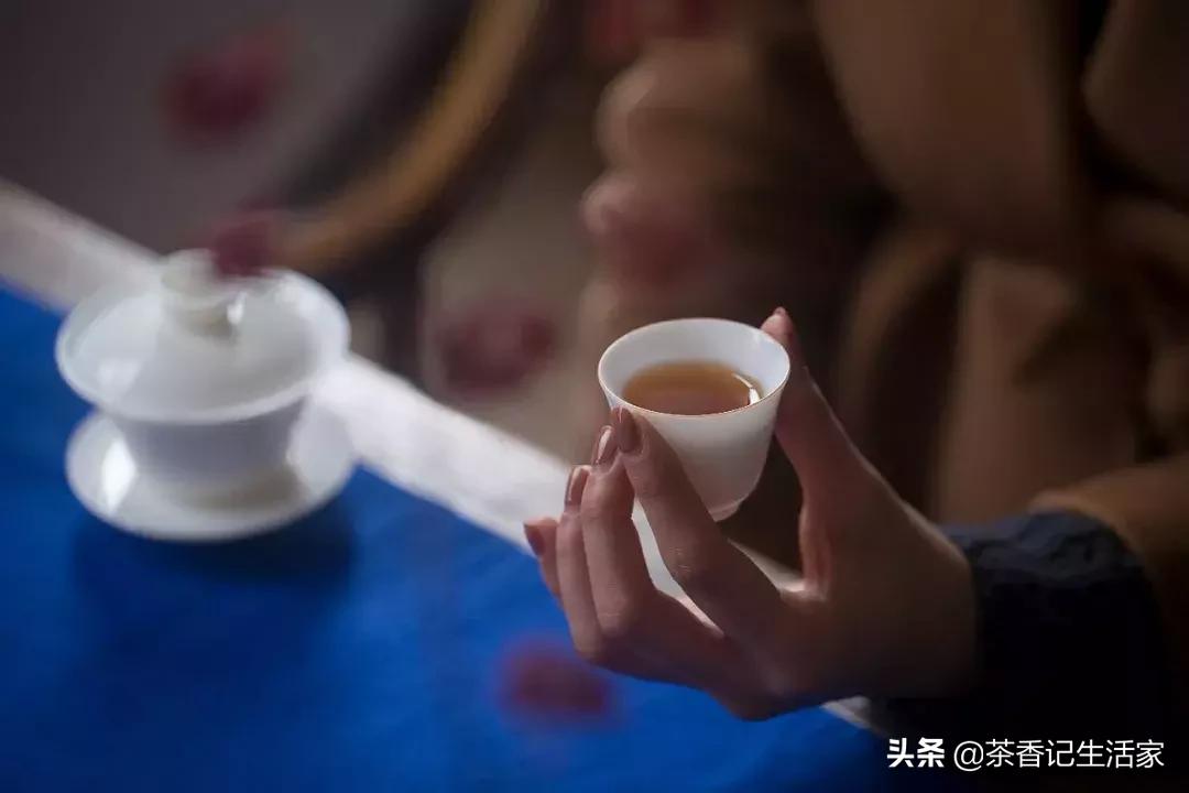 白茶好喝吗什么口感,是不是所有的白茶都是越放越好喝