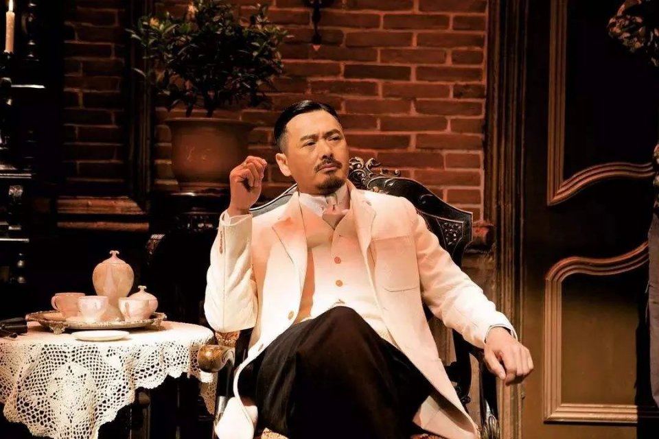 《让*弹子**飞》的深度解析:为什么屠龙少年,终究要变成恶龙