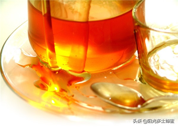 怎样淡化唇纹效果最好的方法,唇纹深怎么办怎么改善