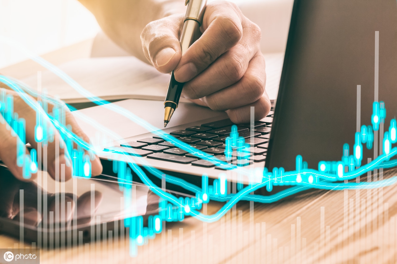 炒股高手的十大技巧视频,散户靠技术分析炒股