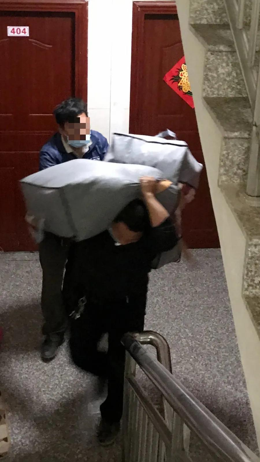 深圳蓝犀牛搬家司机的真实收入,深圳吉米搬家一单能赚多少钱