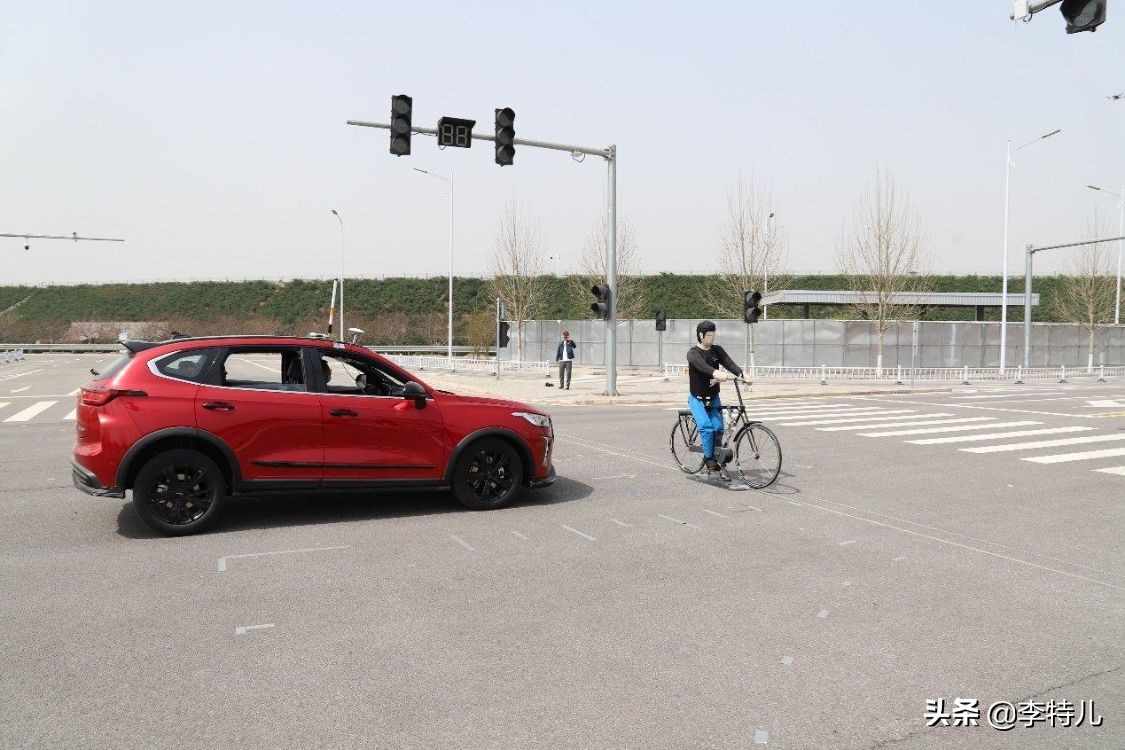 重庆试驾哈弗赤兔,满身智能安全配置7.7秒破百,这车能买吗?